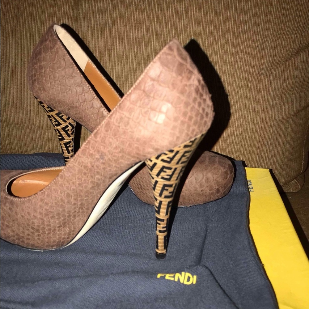 Fendi Brown Textured Heels with Logo Detail